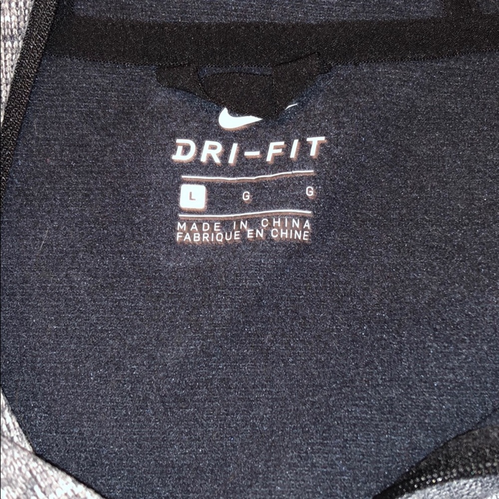 grey nike jacket (large) - Picture 4 of 4